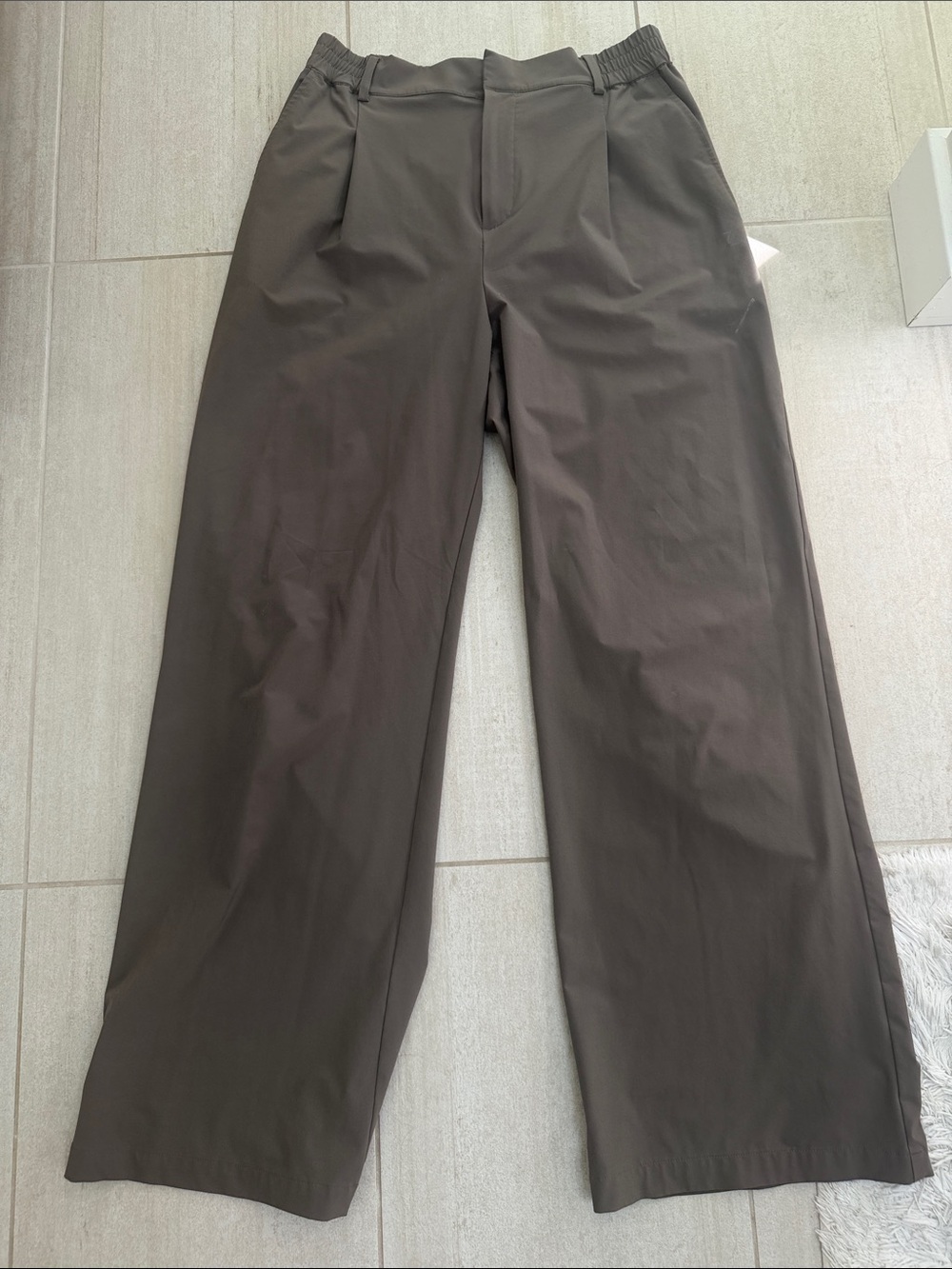 ALO Yoga Women's Wide-Leg Trousers in Taupe